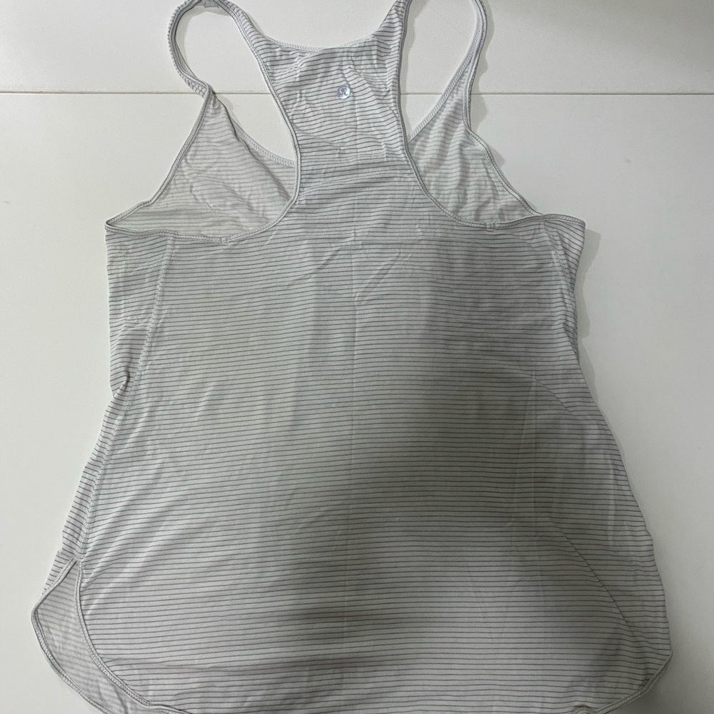 Lululemon size 12 tank